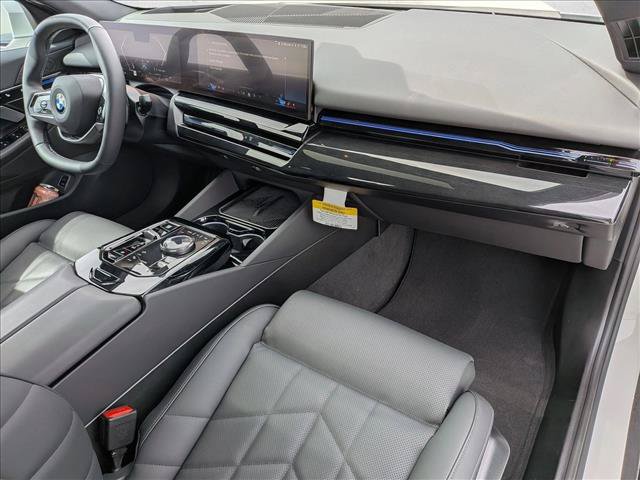 Used 2026 BMW 530i xDrive w/ Premium Package AWD/4WD image 23