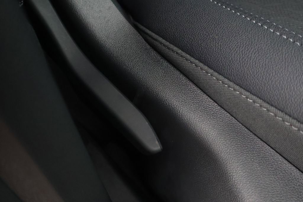 New 2026 Chevrolet Equinox LT w/ Convenience Package II image 43