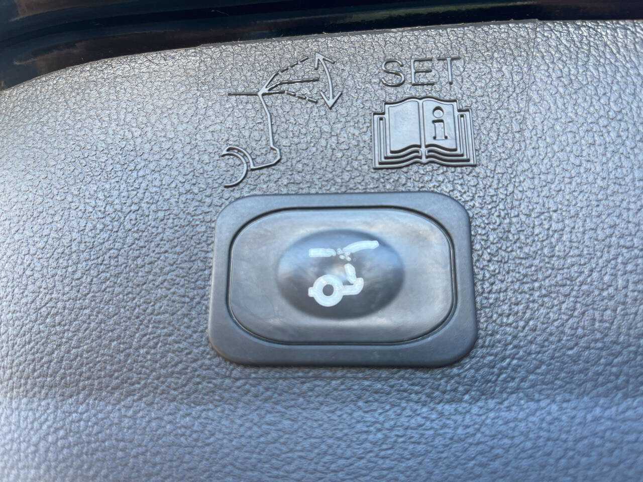 Used 2016 Ford Escape Titanium w/ Equipment Group 301A image 38