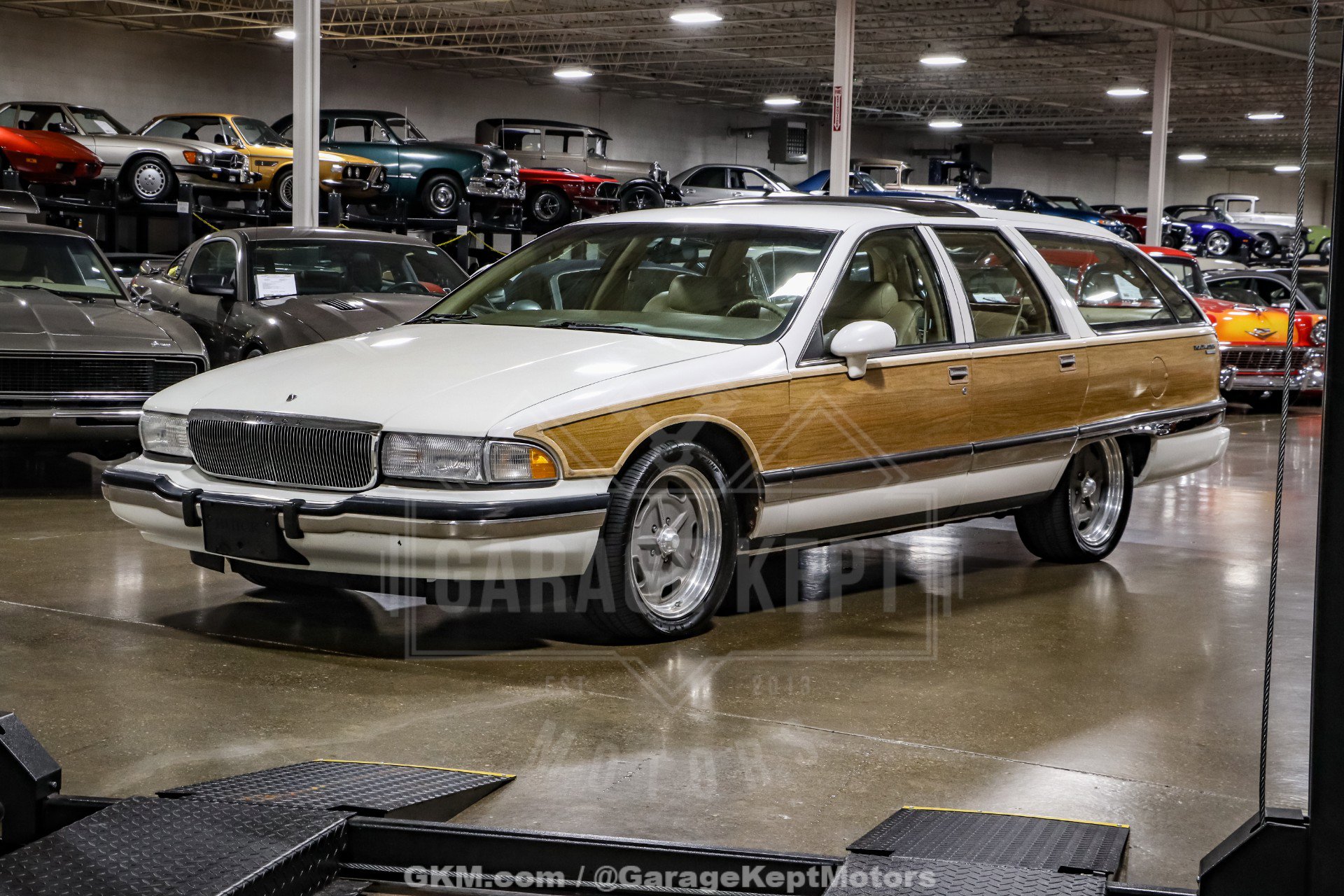 Used 1992 Buick Roadmaster Estate image 3