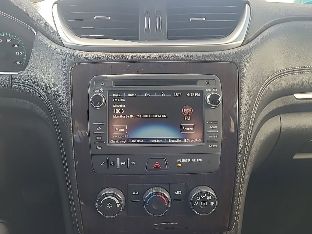 Used 2016 Chevrolet Traverse LT w/ Style and Technology Package FWD image 22