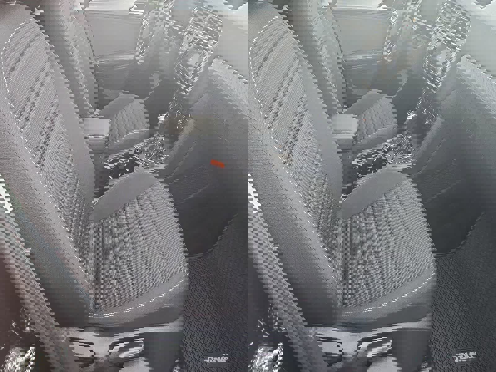 Used 2022 Volkswagen Tiguan S image 20