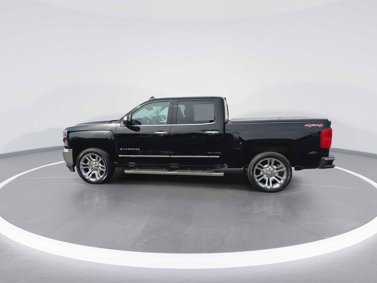 Used 2016 Chevrolet Silverado 1500 LTZ w/ LTZ Plus Package AWD/4WD image 5