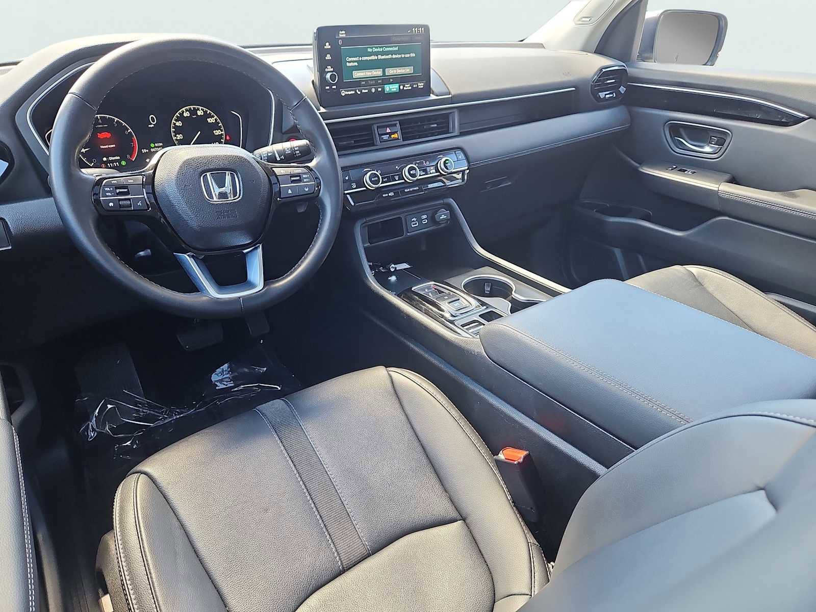 Used 2023 Honda Pilot Touring image 11