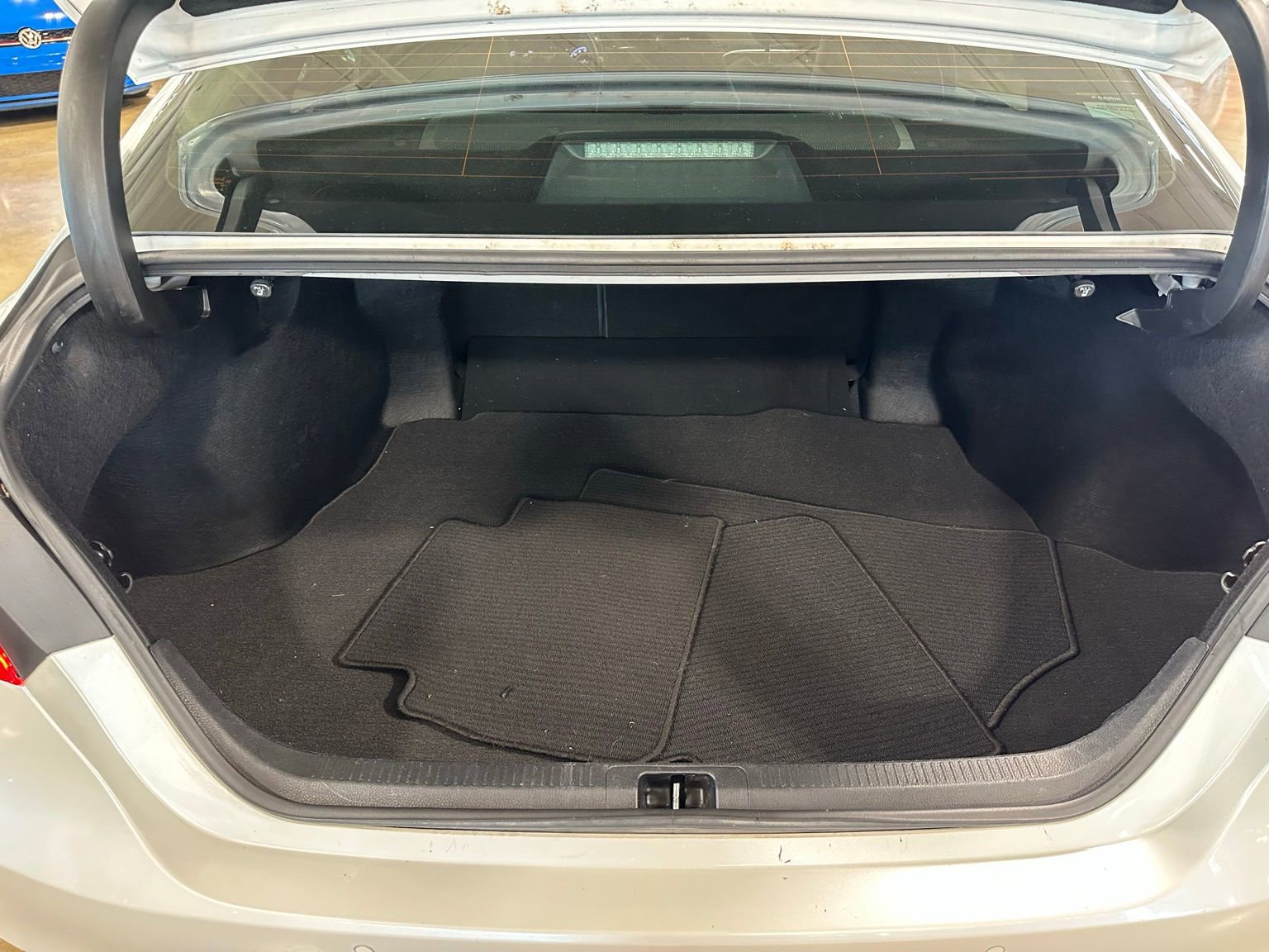 Used 2018 Toyota Camry XLE w/ Audio Package FWD image 42