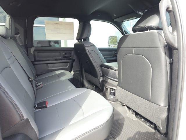 Used 2025 RAM 2500 Tradesman w/ Chrome Appearance Group image 9