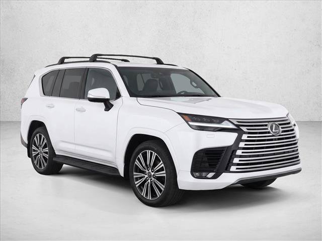 Used 2025 Lexus LX 700h Luxury AWD/4WD image 3