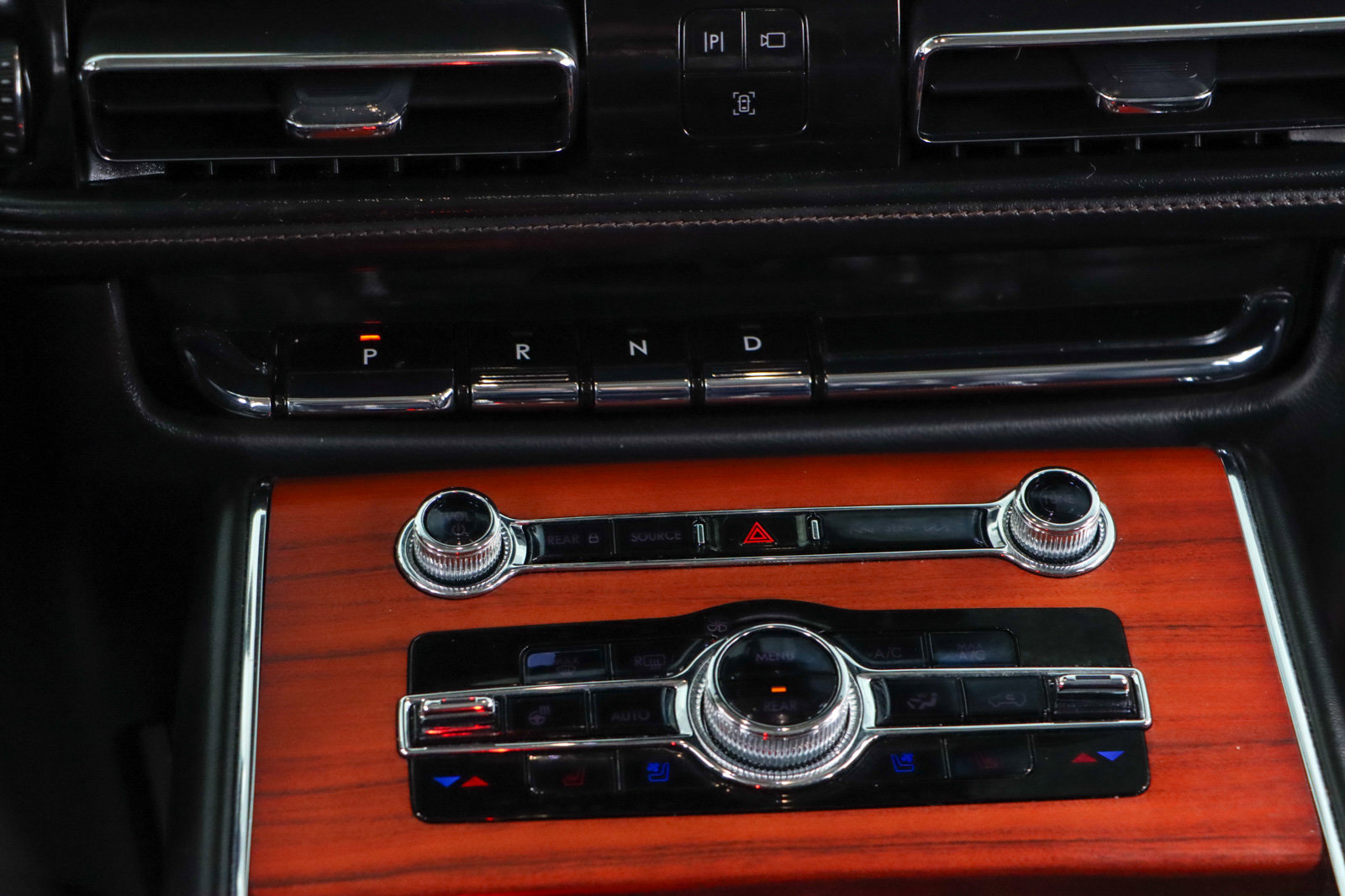 Used 2021 Lincoln Aviator Reserve w/ Equipment Group 201A image 20