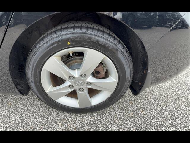 Used 2013 Hyundai Elantra GLS w/ Preferred Pkg FWD image 27