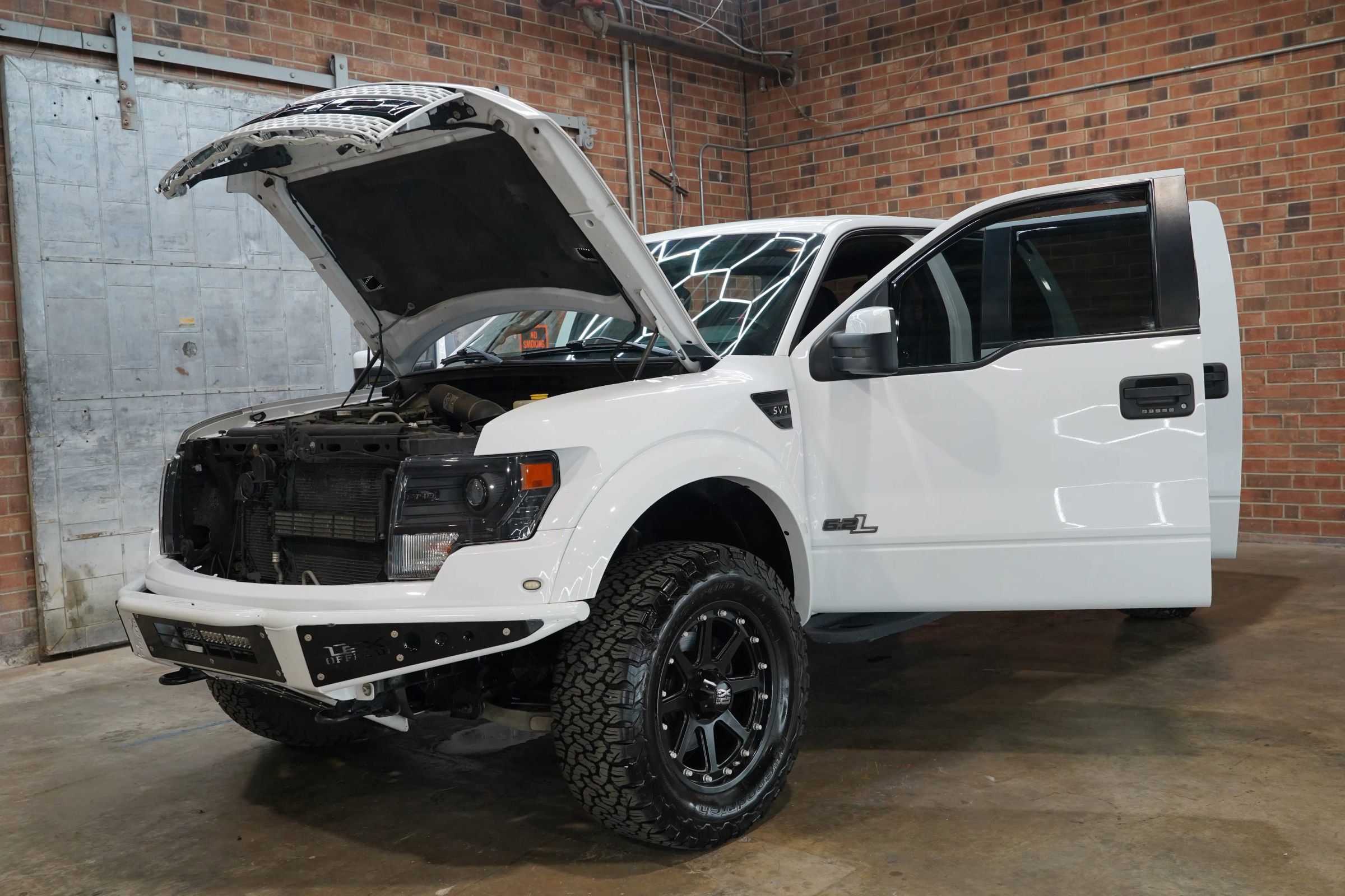 Used 2014 Ford F150 Raptor w/ Equipment Group 801A Luxury AWD/4WD image 26