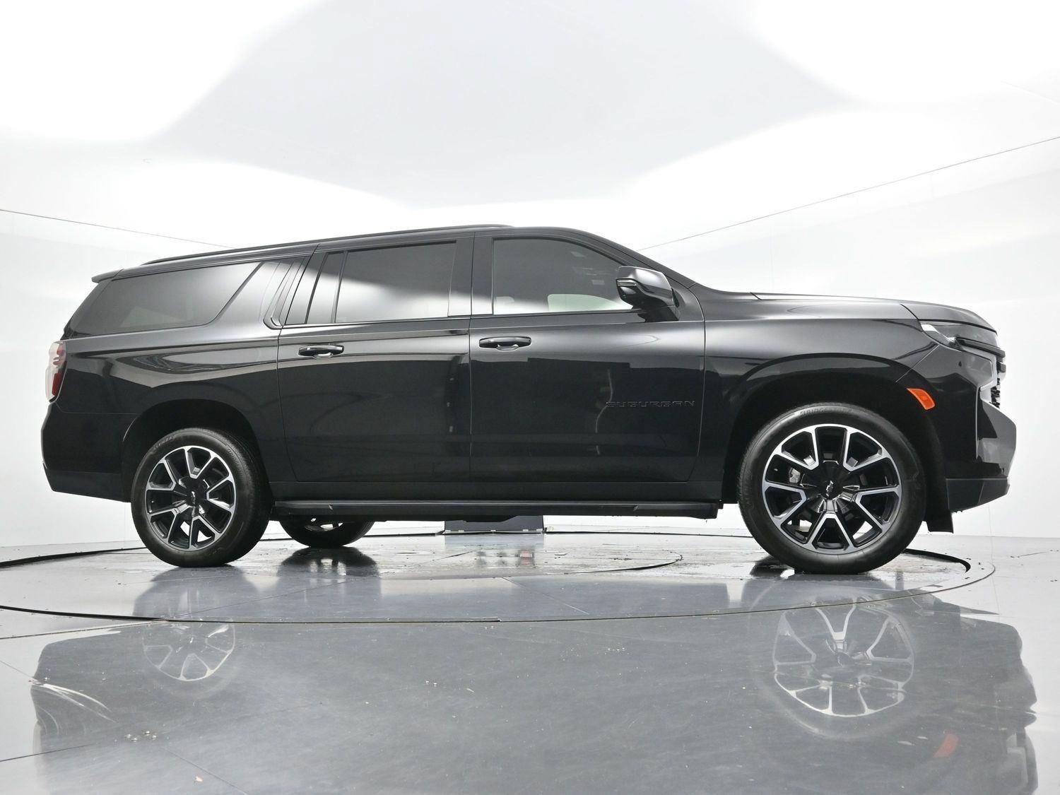 Used 2024 Chevrolet Suburban RST w/ Luxury Package AWD/4WD image 51