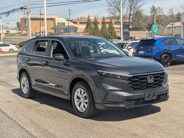 Used 2025 Honda CR-V LX video 3