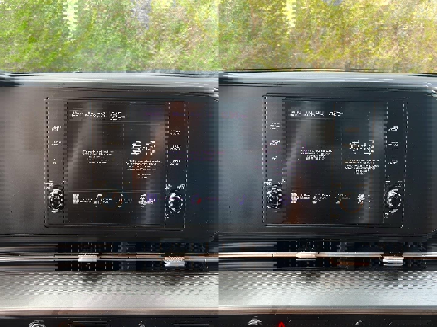 Used 2022 Kia Carnival LX image 17