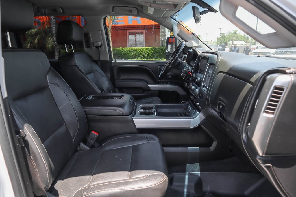 Used 2018 Chevrolet Silverado 2500 LTZ w/ Duramax Plus Package image 38