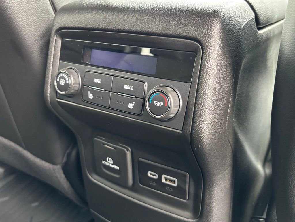 Used 2023 GMC Acadia SLT w/ Technology Package image 20