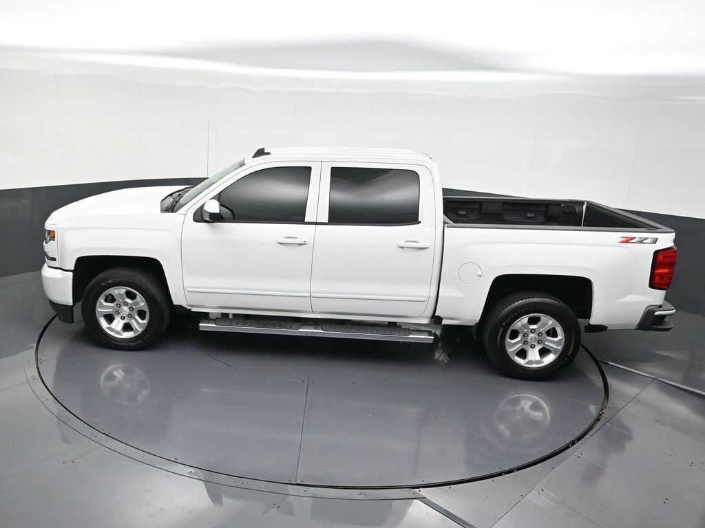 Used 2018 Chevrolet Silverado 1500 LT w/ All Star Edition image 16