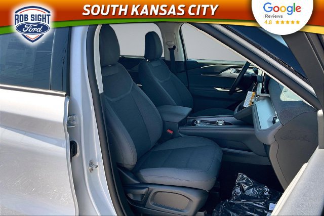 New 2026 Ford Explorer Active AWD/4WD image 11
