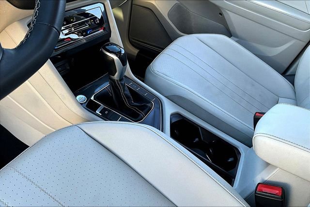 Used 2022 Volkswagen Tiguan SE image 14