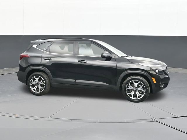 Used 2023 Kia Seltos EX image 19