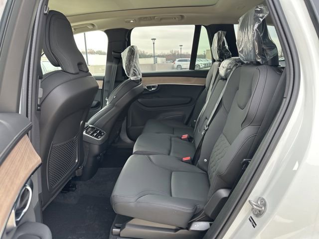 New 2026 Volvo XC90 B6 Plus w/ Protection Package Premier image 11