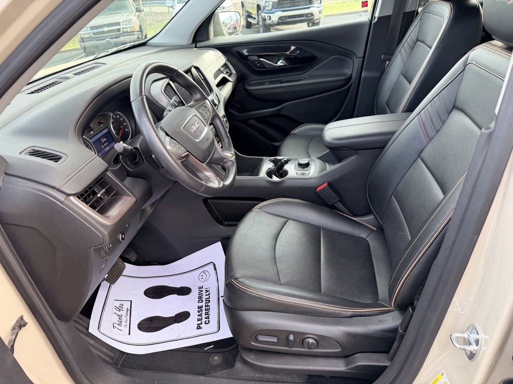 Used 2022 GMC Terrain AT4 image 13