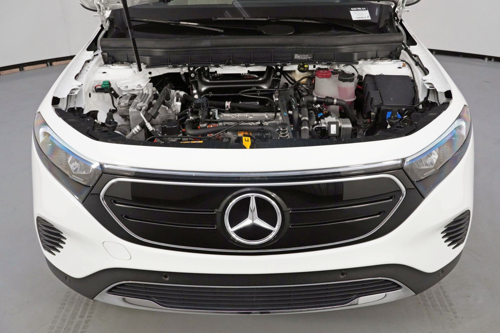 Used 2023 Mercedes-Benz EQB 250+ EQB 250+ w/ Exclusive Package image 7