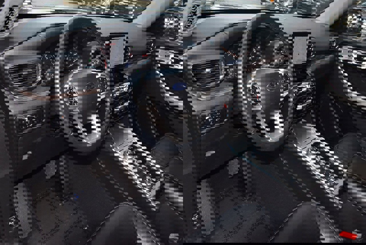 Certified 2023 Ford Explorer Limited image 34