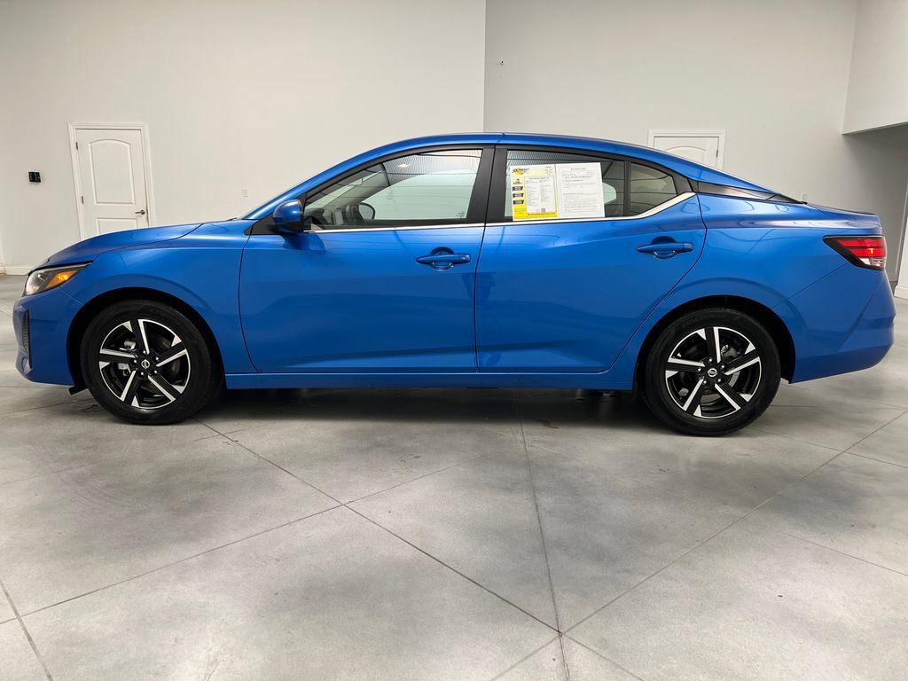Used 2025 Nissan Sentra SV image 4