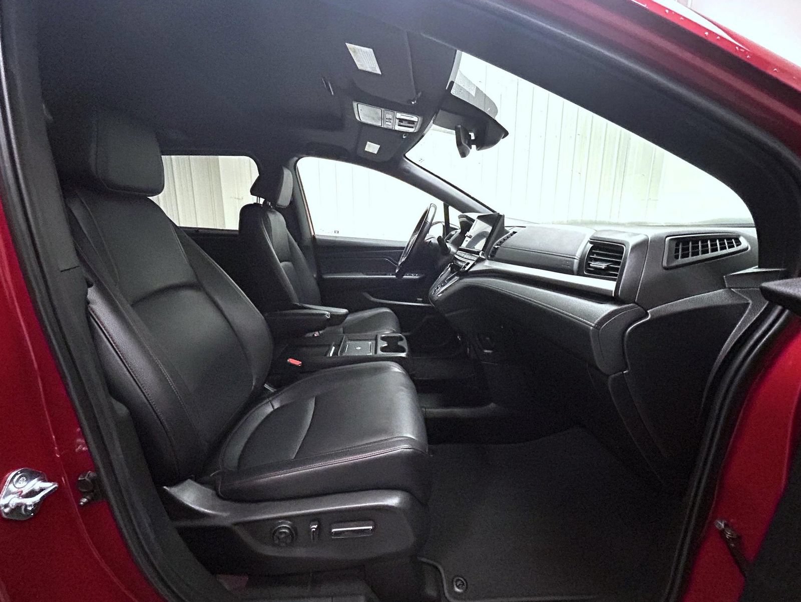 Used 2025 Honda Odyssey Sport-L image 15
