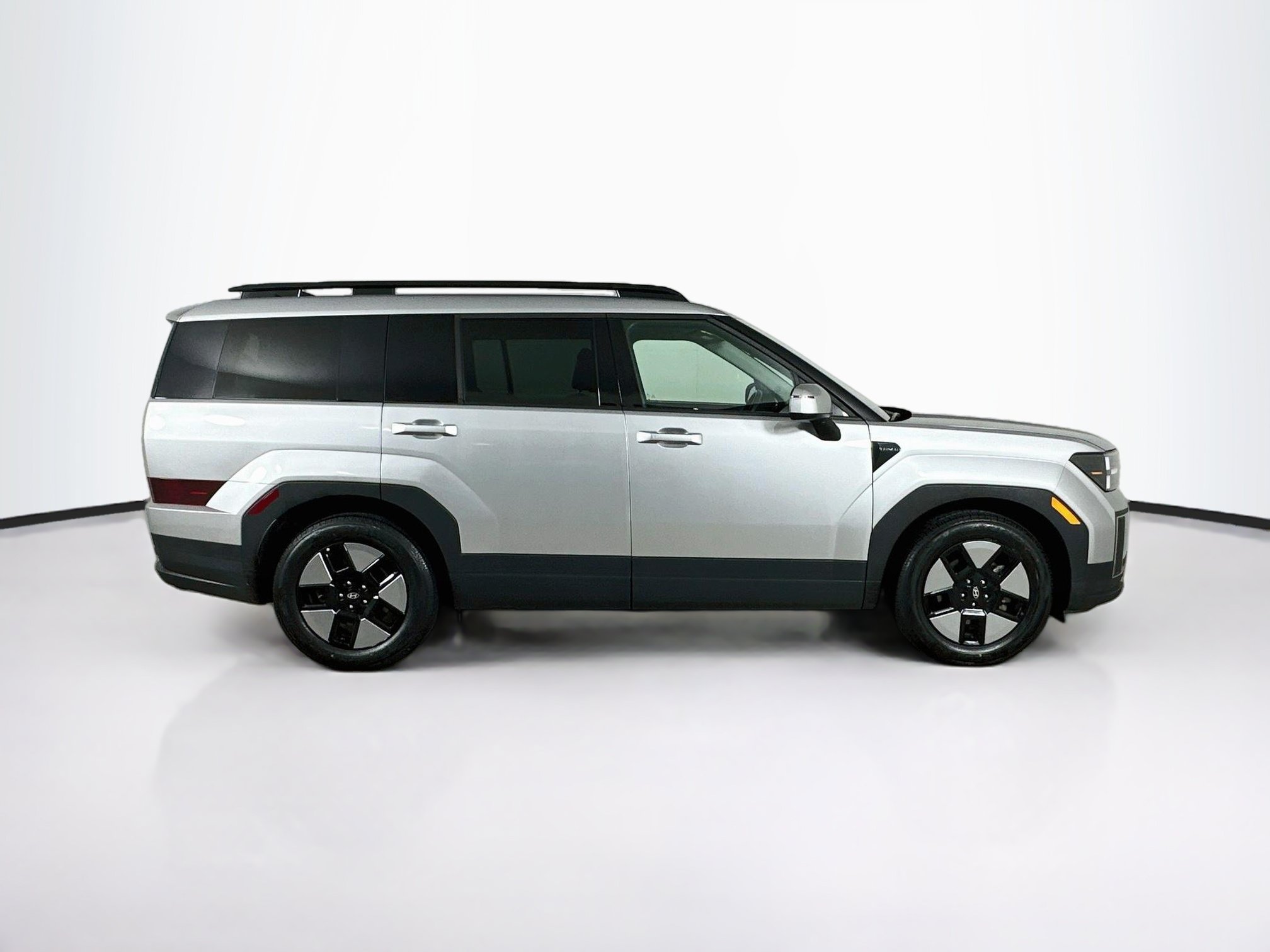Used 2025 Hyundai Santa Fe SEL AWD/4WD image 10