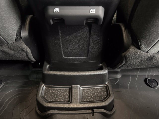 Used 2024 Jeep Wrangler Unlimited w/ Convenience Group AWD/4WD image 28