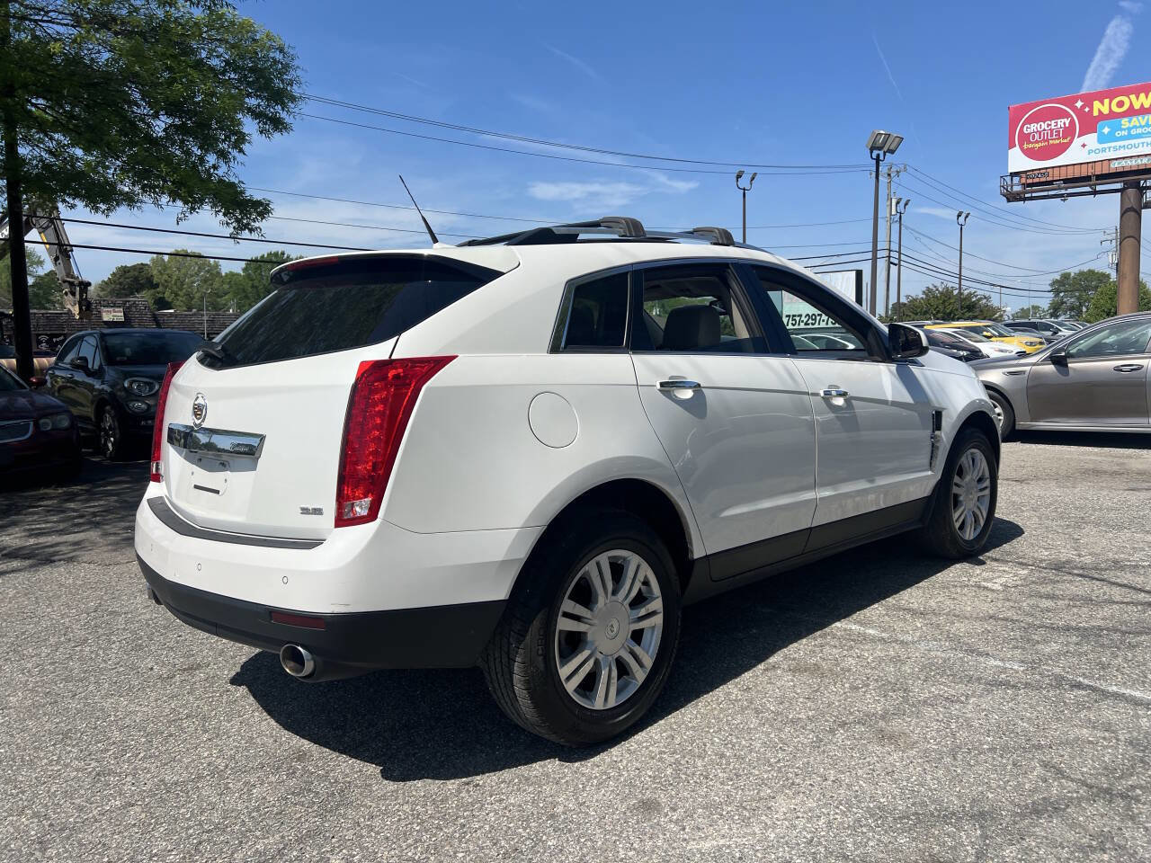 Used 2013 Cadillac SRX Luxury w/ Driver Awareness Package image 18
