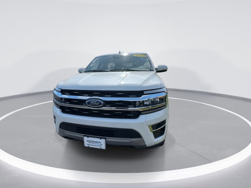 Used 2024 Ford Expedition Limited image 3