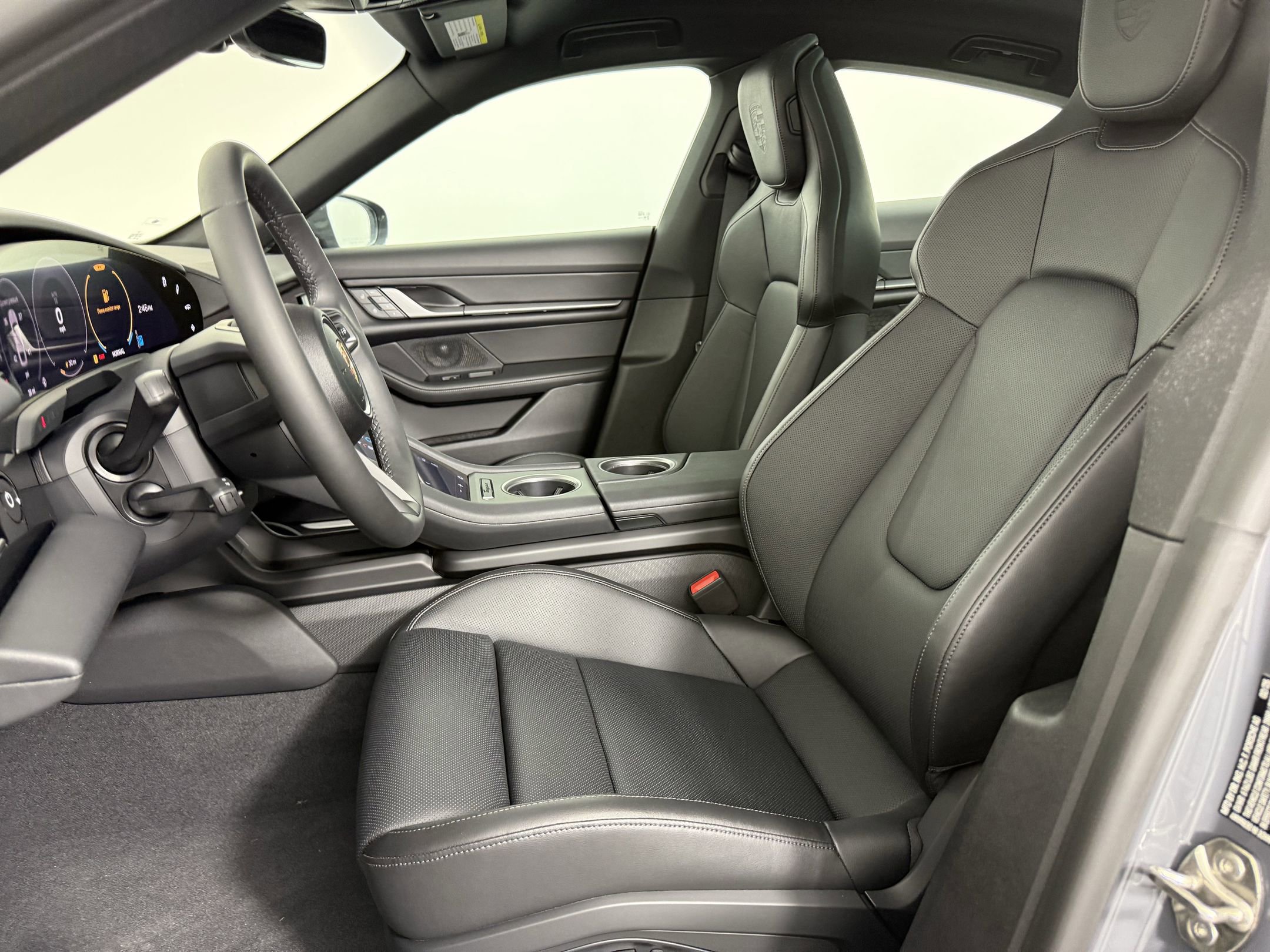 New 2025 Porsche Taycan image 5