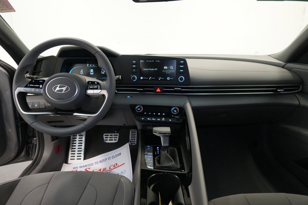 New 2026 Hyundai Elantra SEL Sport image 27
