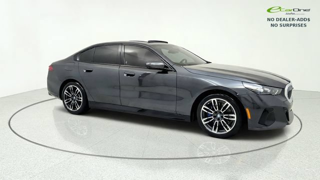 Used 2026 BMW 530i w/ M Sport Package RWD image 1