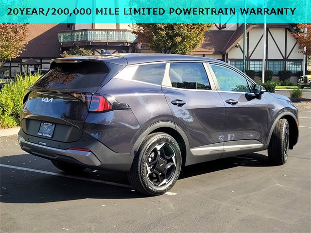New 2026 Kia Sportage EX image 4