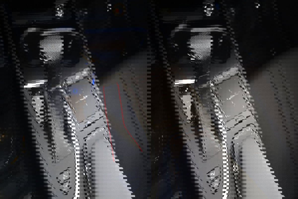 Used 2020 Lexus UX 250h F Sport w/ F Sport Luxury Package image 26