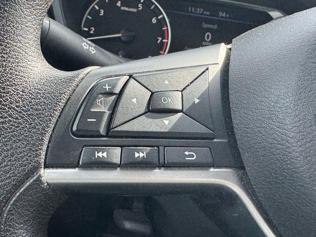 Used 2024 Nissan Altima 2.5 SV FWD image 16