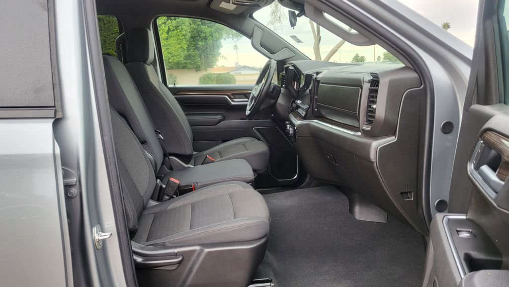 Used 2026 Chevrolet Silverado 1500 LT image 16