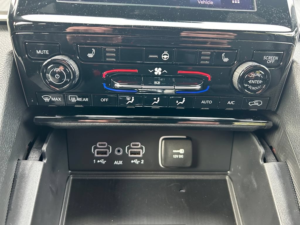 New 2025 Jeep Grand Cherokee Altitude AWD/4WD image 20