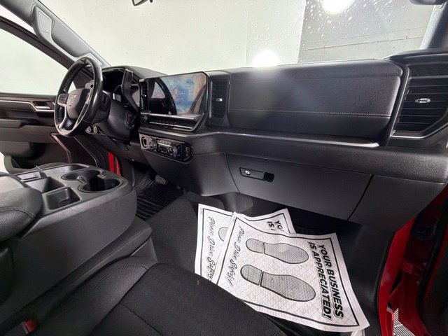 Used 2022 Chevrolet Silverado 1500 LT AWD/4WD image 16