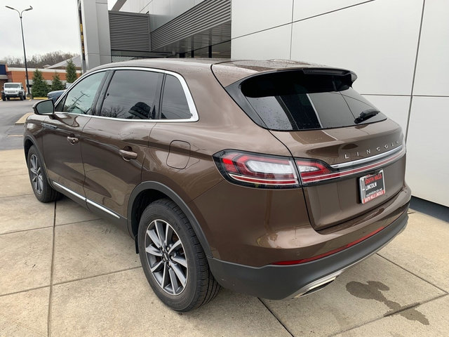 Certified 2022 Lincoln Nautilus AWD image 3