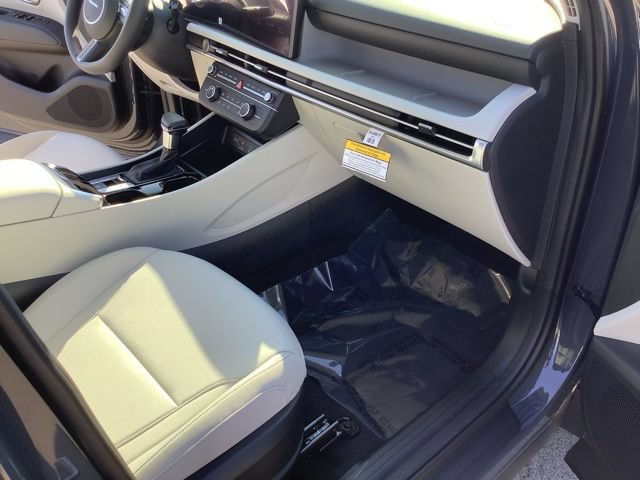 Certified 2025 Hyundai Tucson SE AWD/4WD image 22