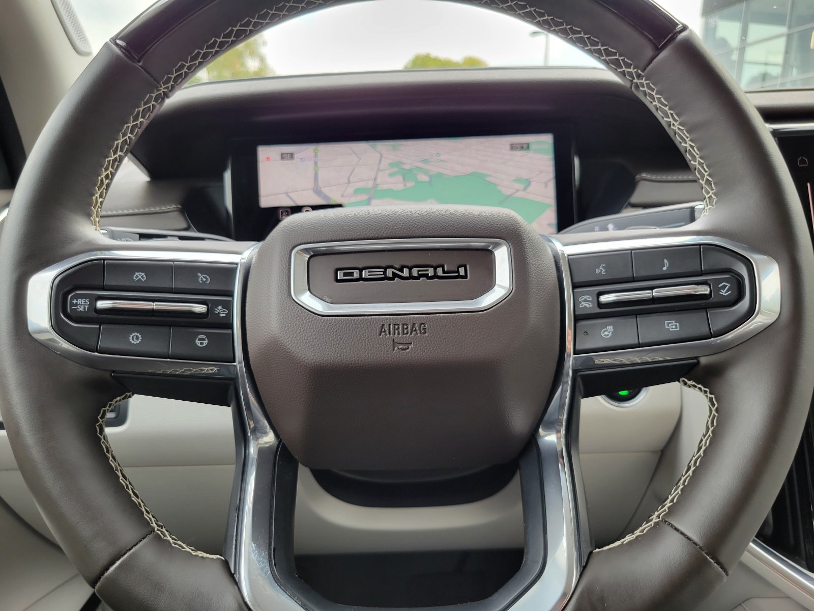Used 2024 GMC Acadia Denali w/ Super Cruise Package AWD/4WD image 14