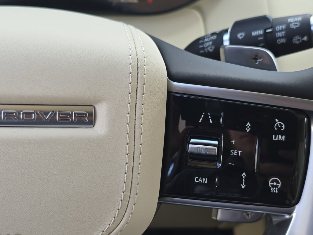 New 2026 Land Rover Range Rover SE AWD/4WD image 19