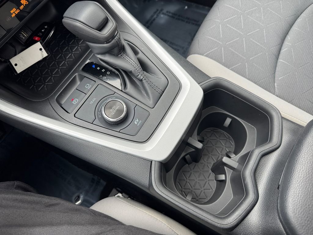 Used 2024 Toyota RAV4 XLE w/ Convenience Package image 22