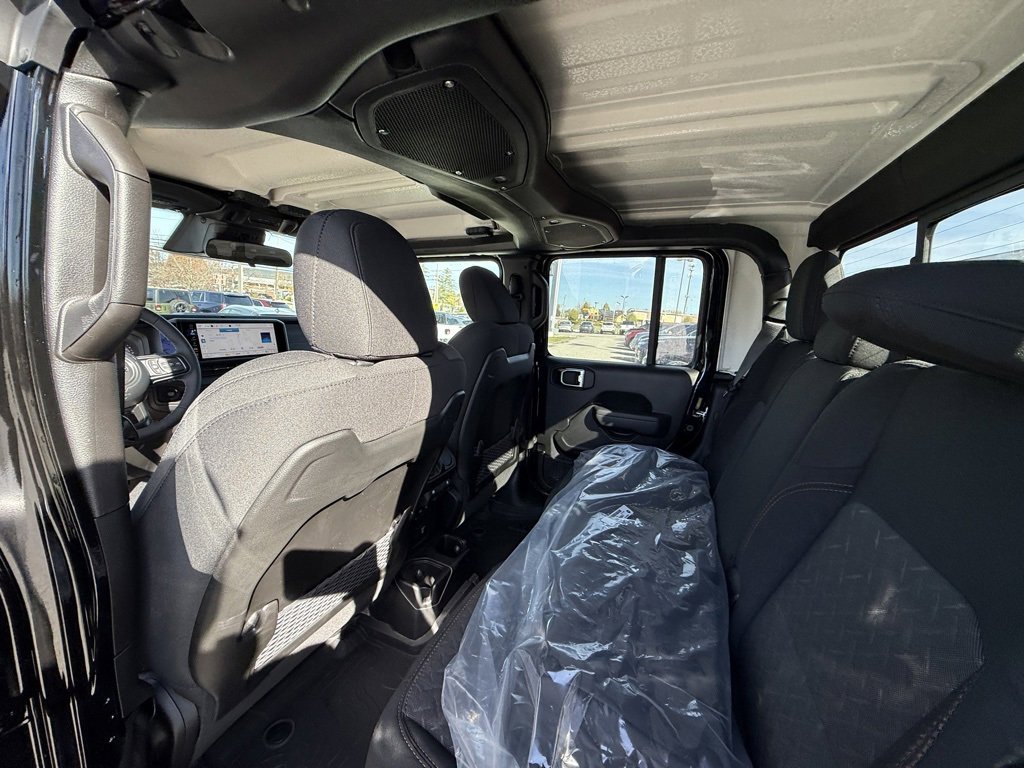 New 2026 Jeep Gladiator Mojave image 24