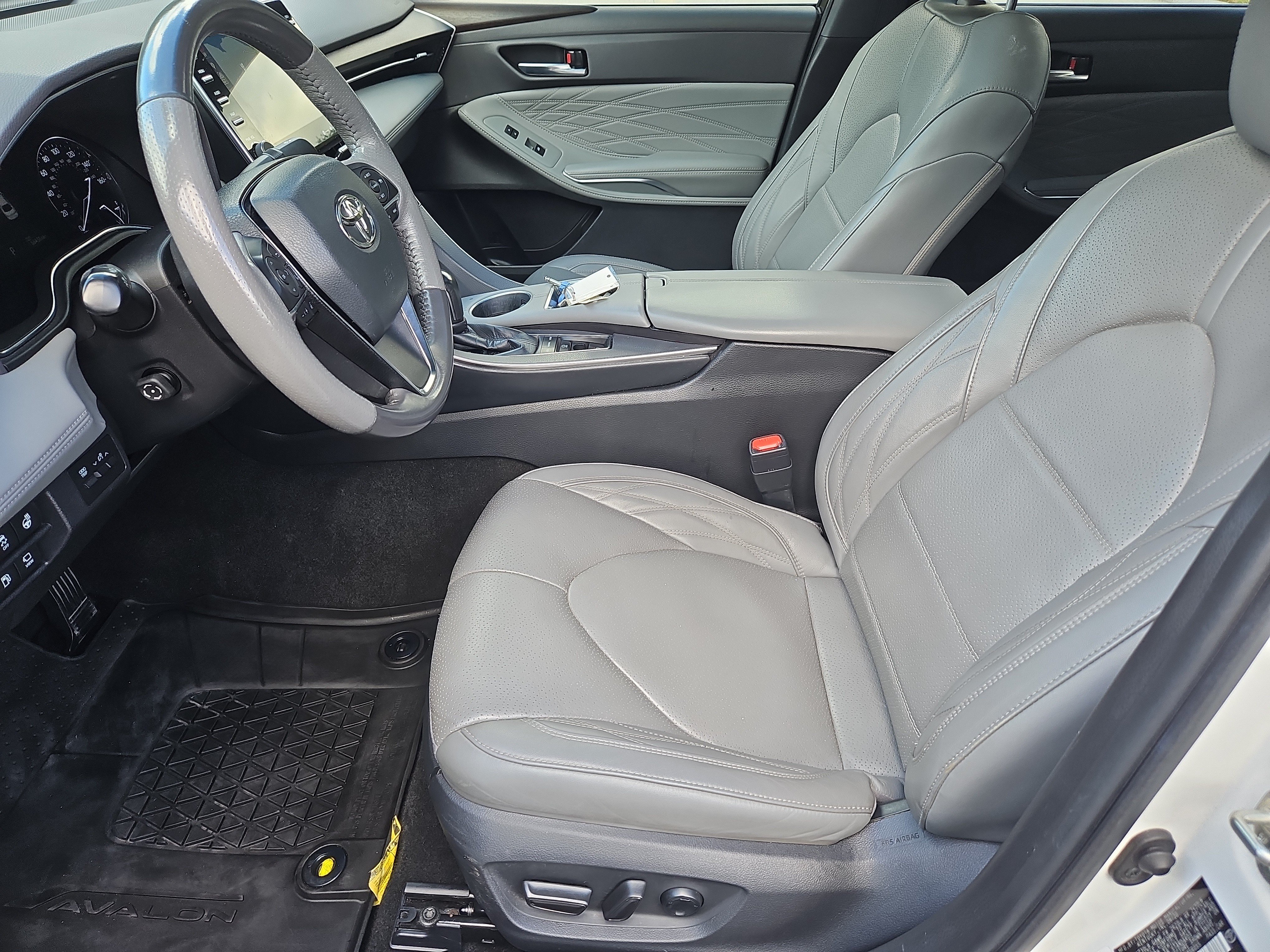 Used 2020 Toyota Avalon Limited w/ Advanced Safety Package FWD image 34