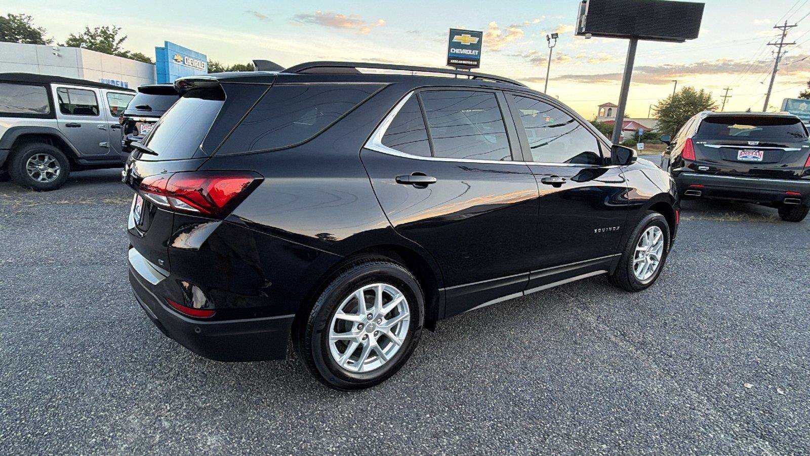 Used 2024 Chevrolet Equinox LT FWD image 9